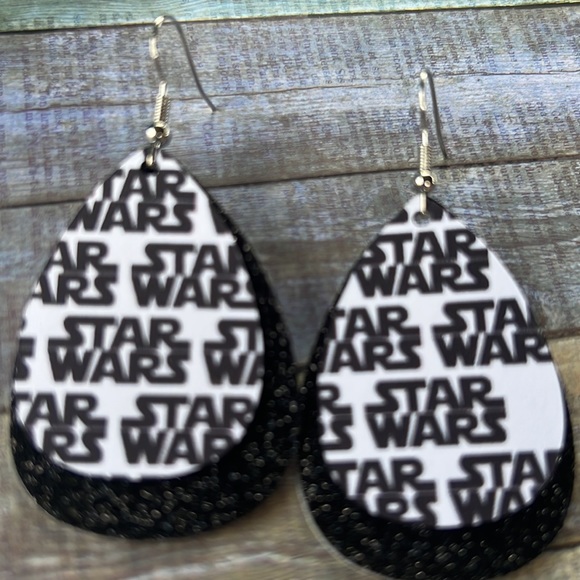 StarWars Handcrafted earrings - Picture 3 of 3